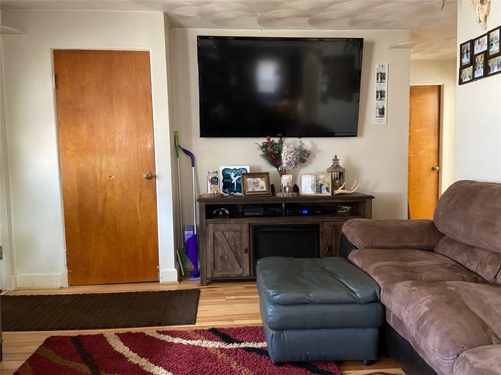 8 Lark Road Smithfield, RI 02828 - Photo 17 of 30