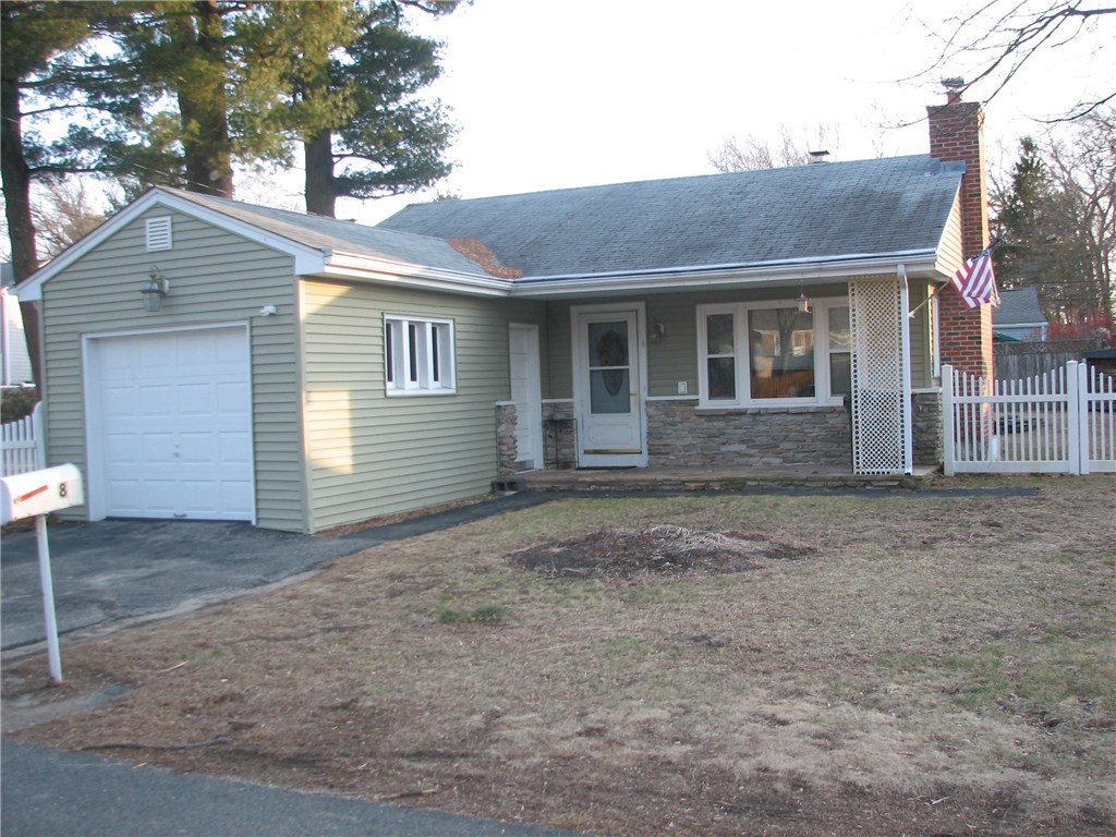 8 Lark Road Smithfield, RI 02828 - Photo 2 of 30