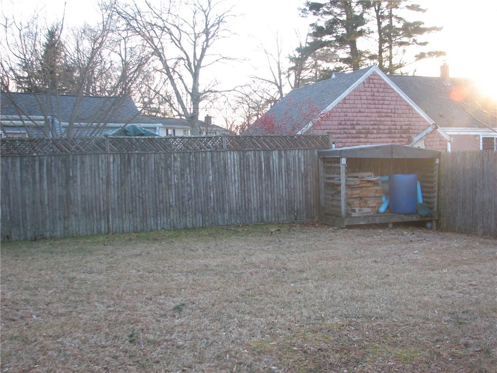 8 Lark Road Smithfield, RI 02828 - Photo 5 of 30