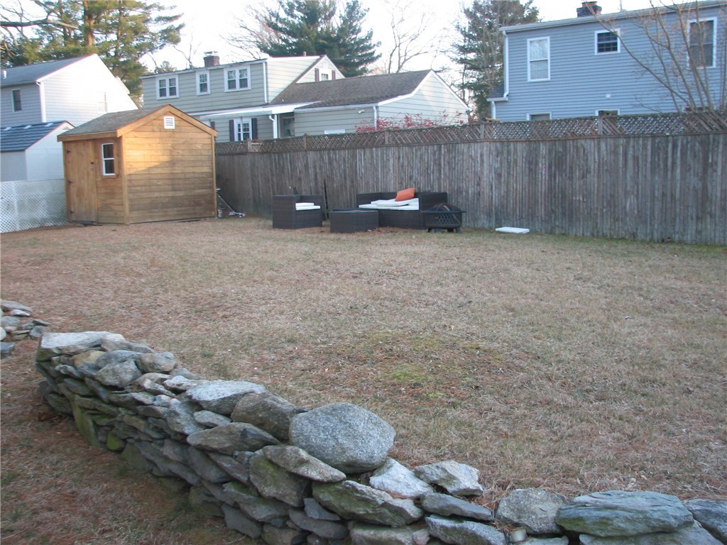 8 Lark Road Smithfield, RI 02828 - Photo 6 of 30