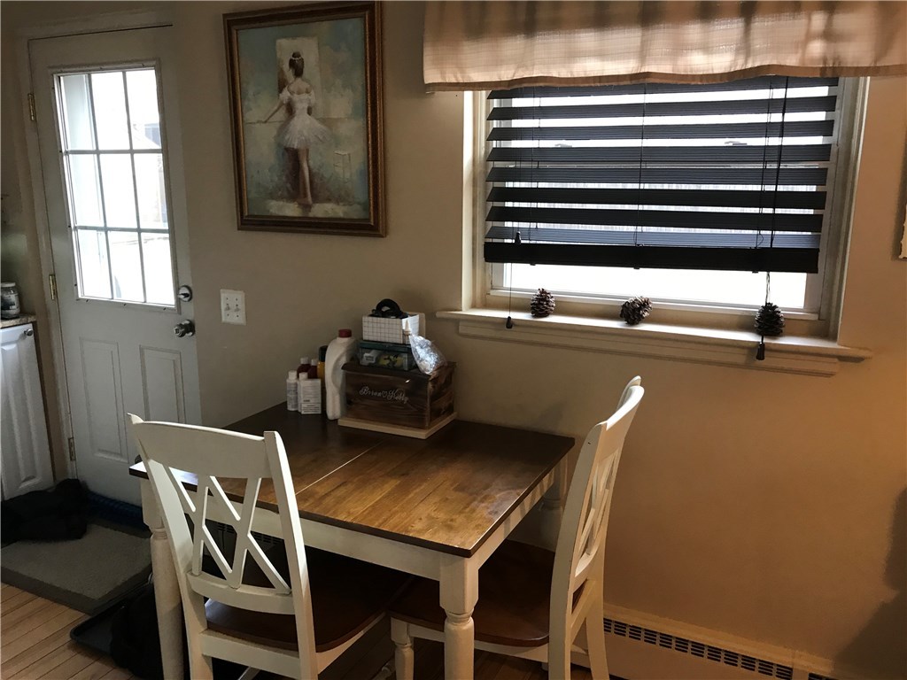 8 Lark Road Smithfield, RI 02828 - Photo 9 of 30