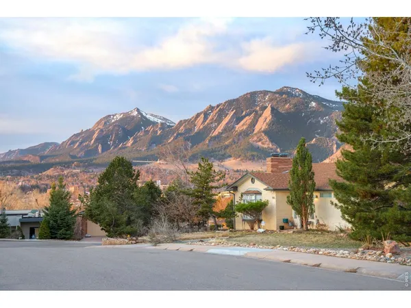$3,249,000 | 2003 Balsam Drive, Boulder, CO 80304