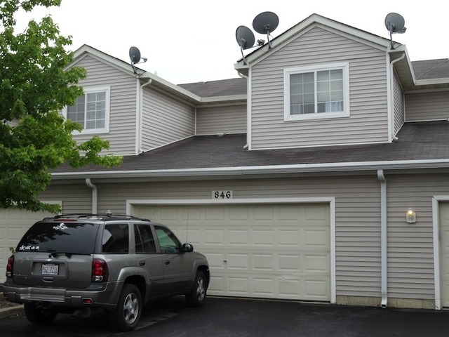 846 County Line Road, Unit 846 Aurora, IL 60502 - Photo 8 of 15