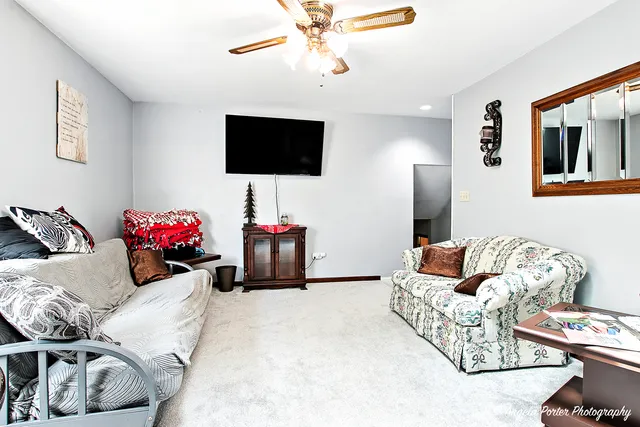 $448,000 | 7620 Howe Road, Wonder Lake, IL 60097