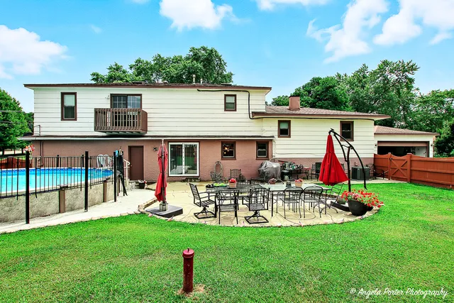 $448,000 | 7620 Howe Road, Wonder Lake, IL 60097