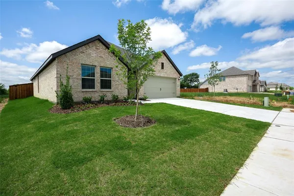 $2,250 | 13156 Zion Drive, Providence Village, TX 76227