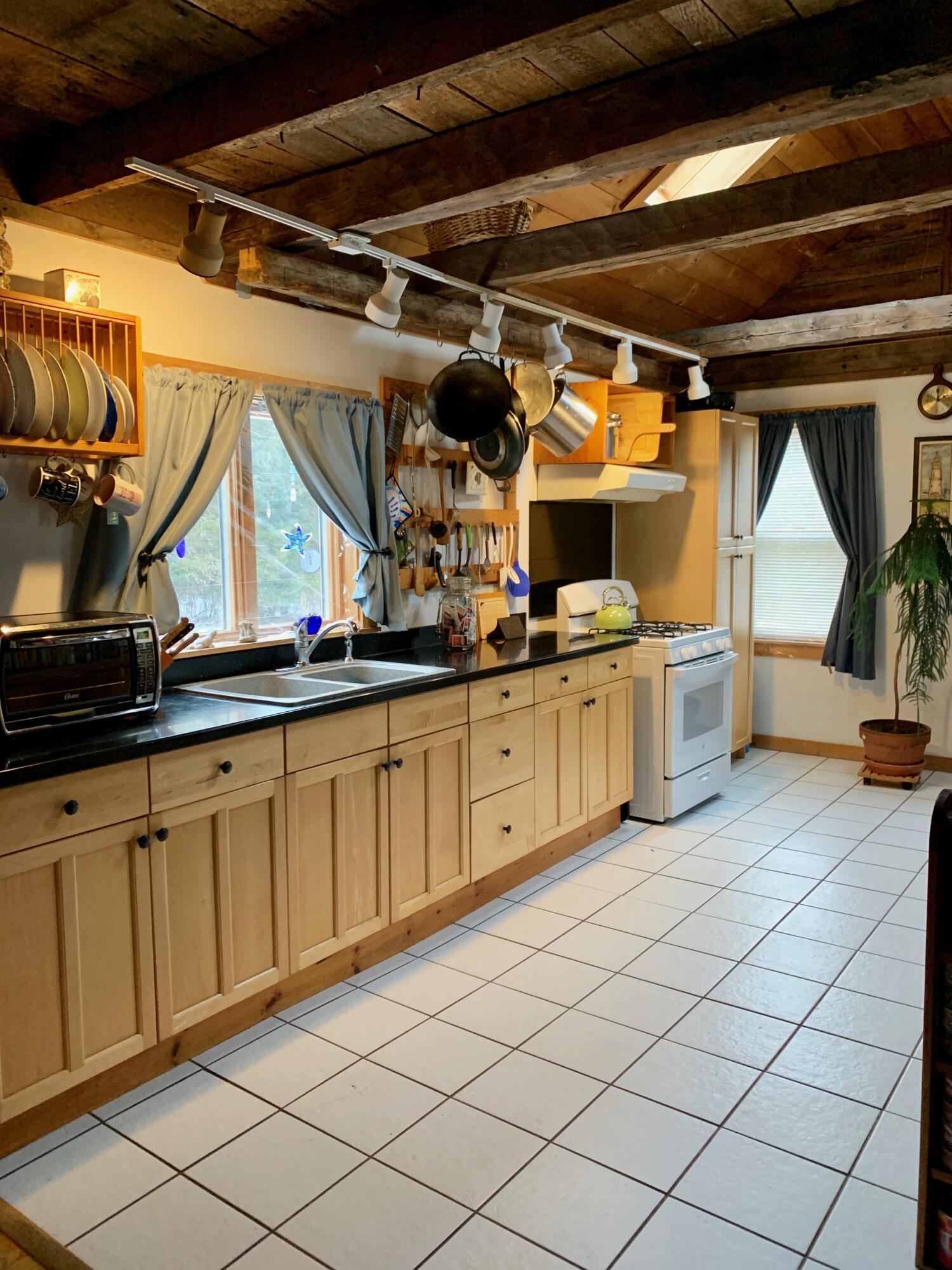 879 County Road Lubec, ME 04652 - Photo 14 of 50 IMG_4549