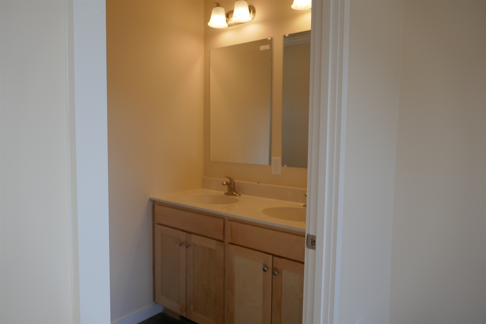 124 Mathieu Drive, Unit 34 Barre, VT 05641 - Photo 18 of 32