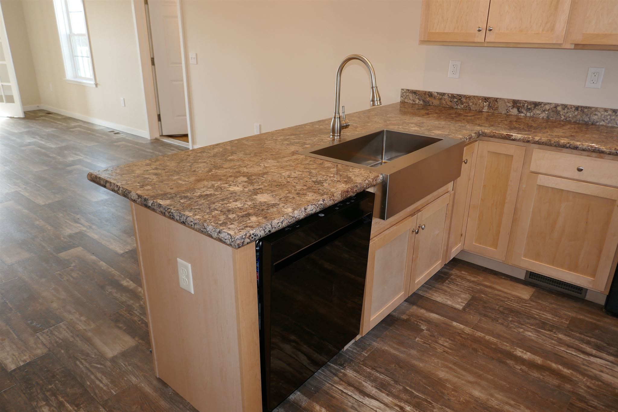 124 Mathieu Drive, Unit 34 Barre, VT 05641 - Photo 5 of 32