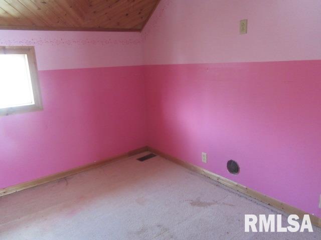 430 Locust Place Clinton, IA 52732 - Photo 6 of 8 Gallery Image 6