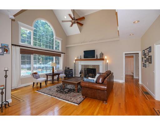 91 Fox Run Road Bolton, MA 01740 - Photo 3 of 34