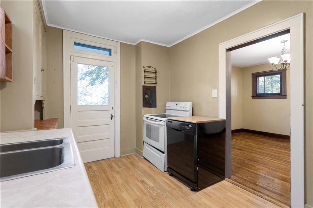 232 Ridgewood Avenue Pittsburgh, PA 15229 - Photo 12 of 23 Gallery Image 12