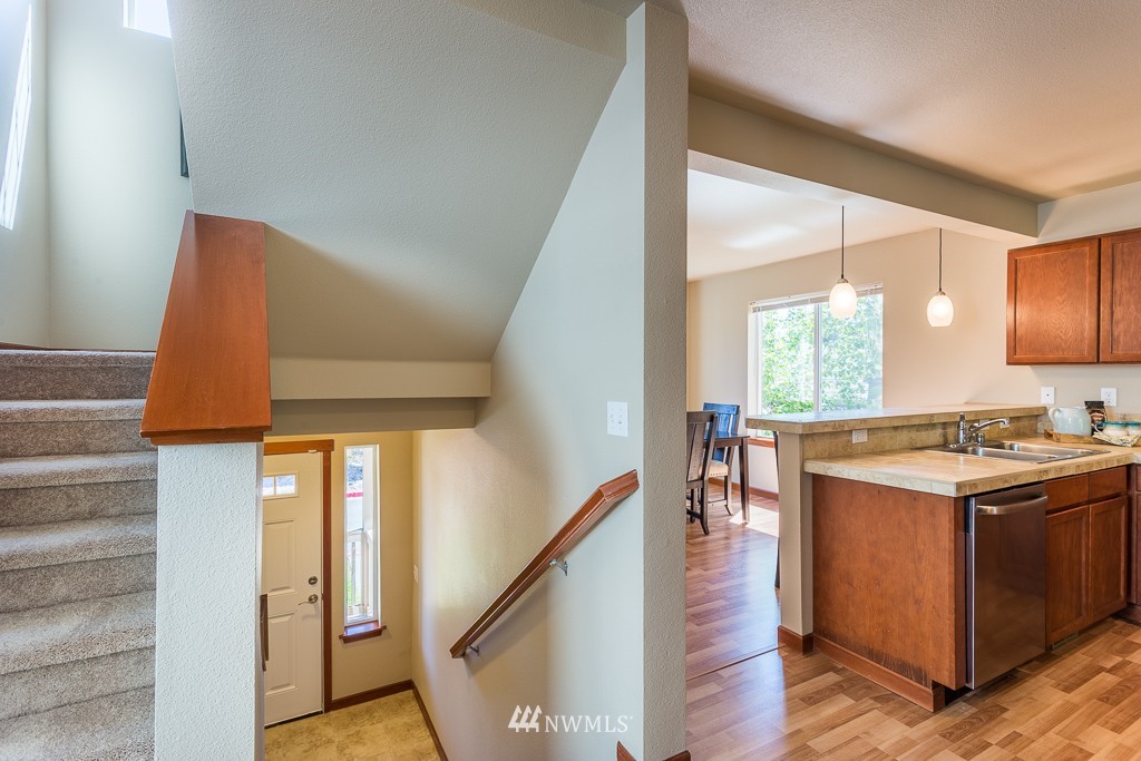 1209 Bruskrud Road Everett, WA 98208 - Photo 3 of 16 Gallery Image 3