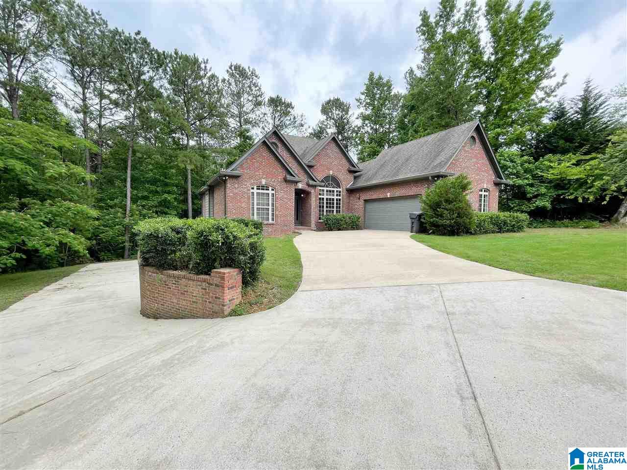 1032 Lake View Lane Calera, AL 35040 - Photo 2 of 37