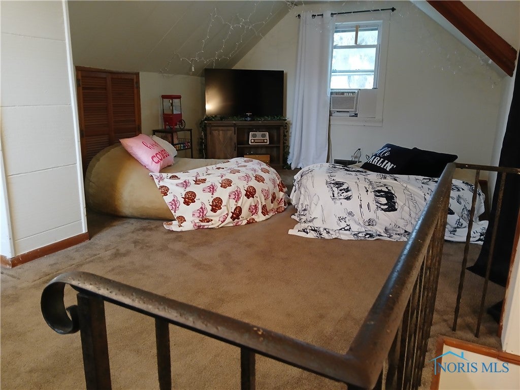 848 Athens Road Oregon, OH 43616 - Photo 15 of 41 Upstairs Bedroom