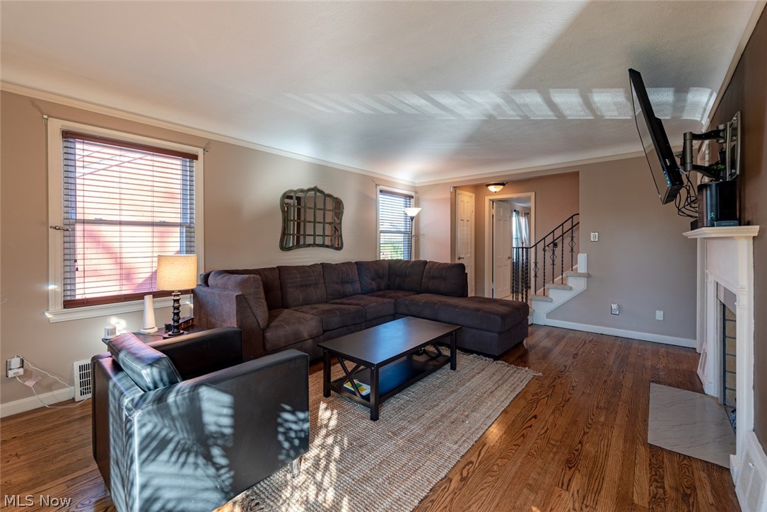 1499 Oakmount Road South Euclid, OH 44121 - Photo 4 of 26