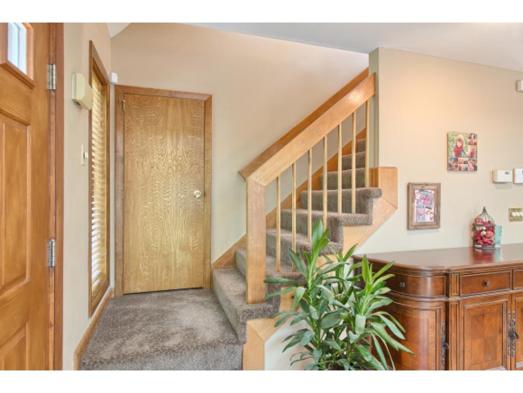 6 Sunridge Road Windham, NH 03087 - Photo 14 of 33