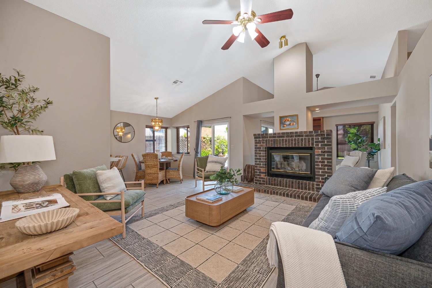 8277 Prior Way Antelope, CA 95843 - Photo 5 of 36