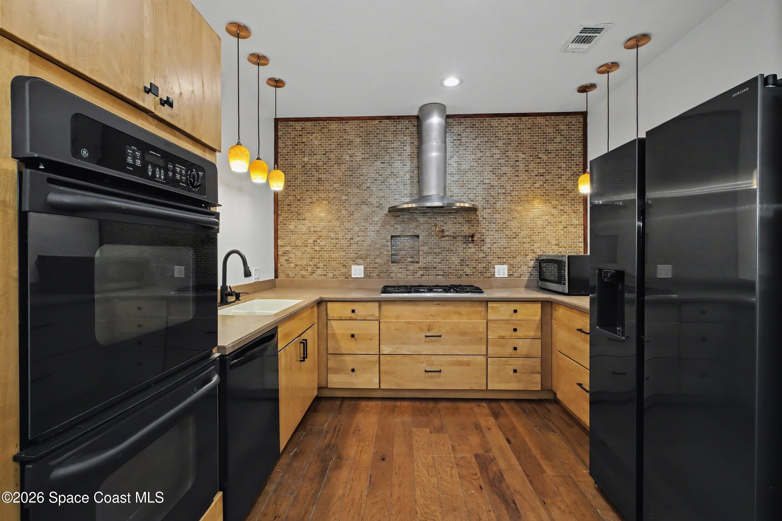 4005 Jake Avenue Cocoa, FL 32926 - Photo 5 of 35 17