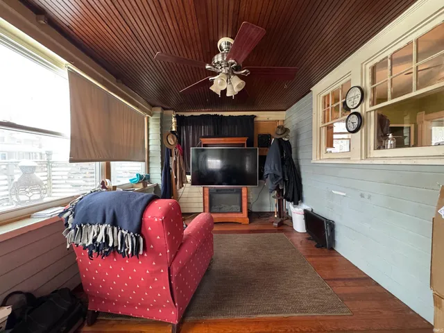 $185,000 | 701 West 3rd Street, Mishawaka, IN 46544