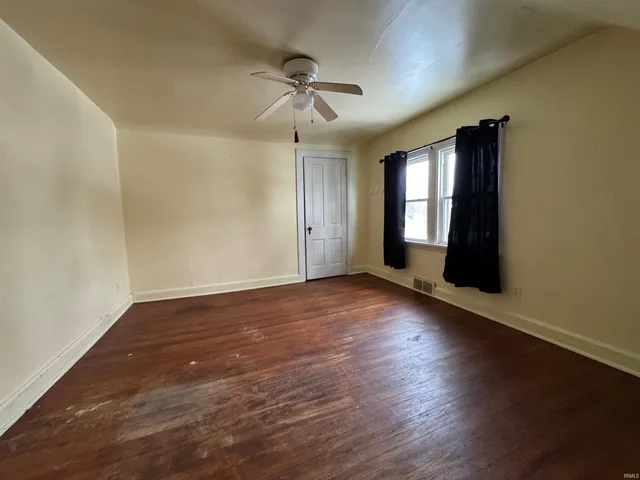 $185,000 | 701 West 3rd Street, Mishawaka, IN 46544