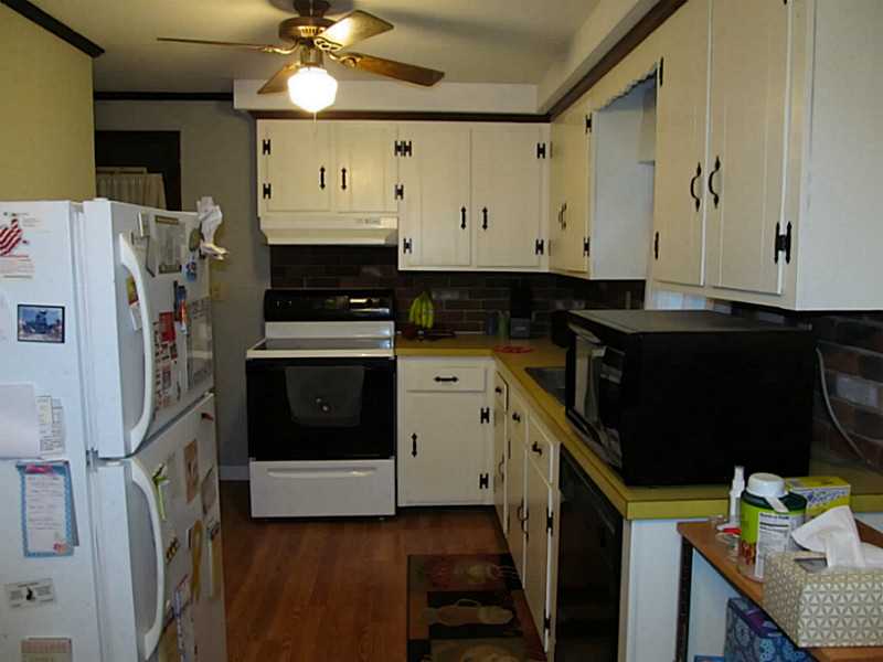 125 Smith Road Burrillville, RI 02830 - Photo 7 of 14 Kitchen.