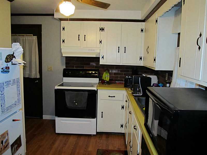 125 Smith Road Burrillville, RI 02830 - Photo 8 of 14 Kitchen.