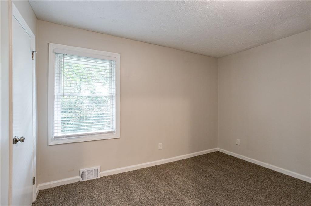 4696 Rockbridge Road Southwest Stone Mountain, GA 30083 - Photo 22 of 31