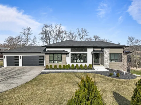 $1,825,000 | W4536 Lakeview Gln Drive, Geneva, WI 53147