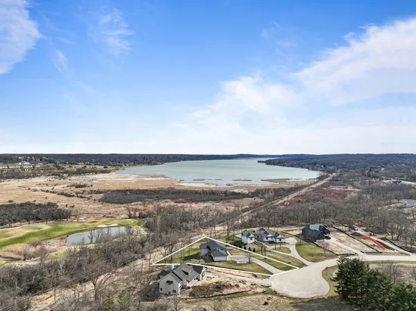 $1,825,000 | W4536 Lakeview Gln Drive, Geneva, WI 53147
