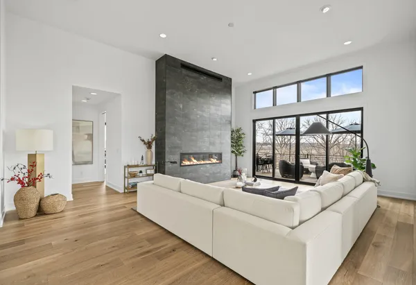 $1,825,000 | W4536 Lakeview Gln Drive, Geneva, WI 53147