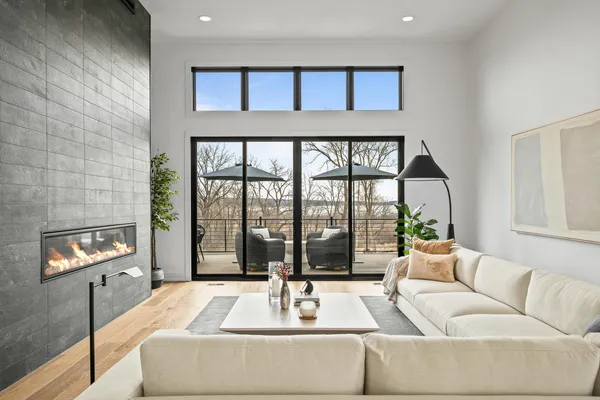 $1,825,000 | W4536 Lakeview Gln Drive, Geneva, WI 53147