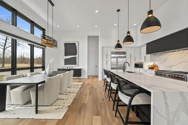 $1,825,000 | W4536 Lakeview Gln Drive, Geneva, WI 53147