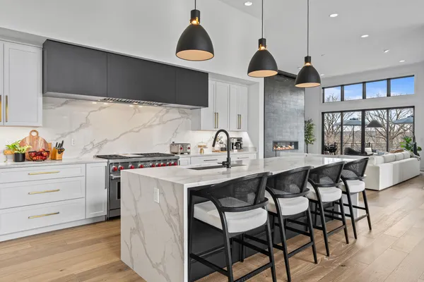 $1,825,000 | W4536 Lakeview Gln Drive, Geneva, WI 53147