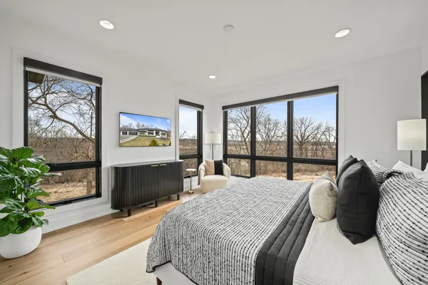 $1,825,000 | W4536 Lakeview Gln Drive, Geneva, WI 53147