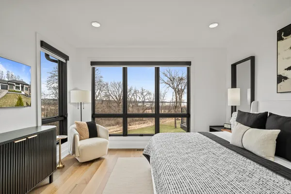 $1,825,000 | W4536 Lakeview Gln Drive, Geneva, WI 53147