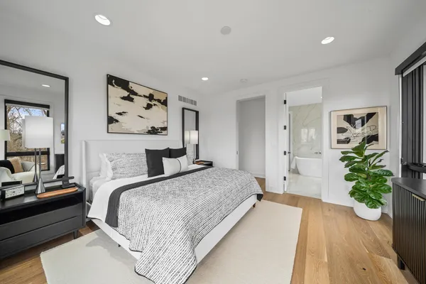 $1,825,000 | W4536 Lakeview Gln Drive, Geneva, WI 53147