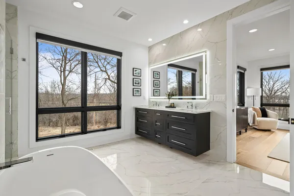 $1,825,000 | W4536 Lakeview Gln Drive, Geneva, WI 53147