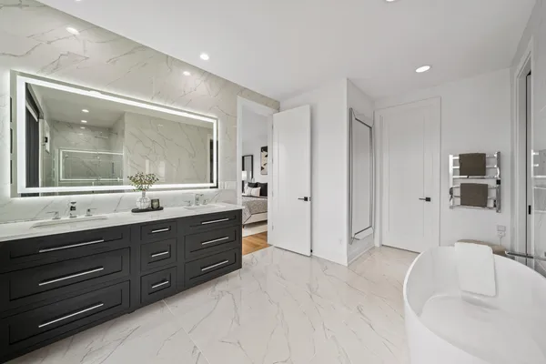 $1,825,000 | W4536 Lakeview Gln Drive, Geneva, WI 53147