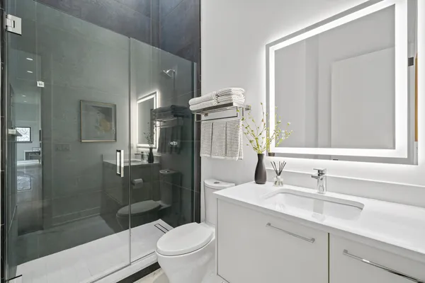 $1,825,000 | W4536 Lakeview Gln Drive, Geneva, WI 53147