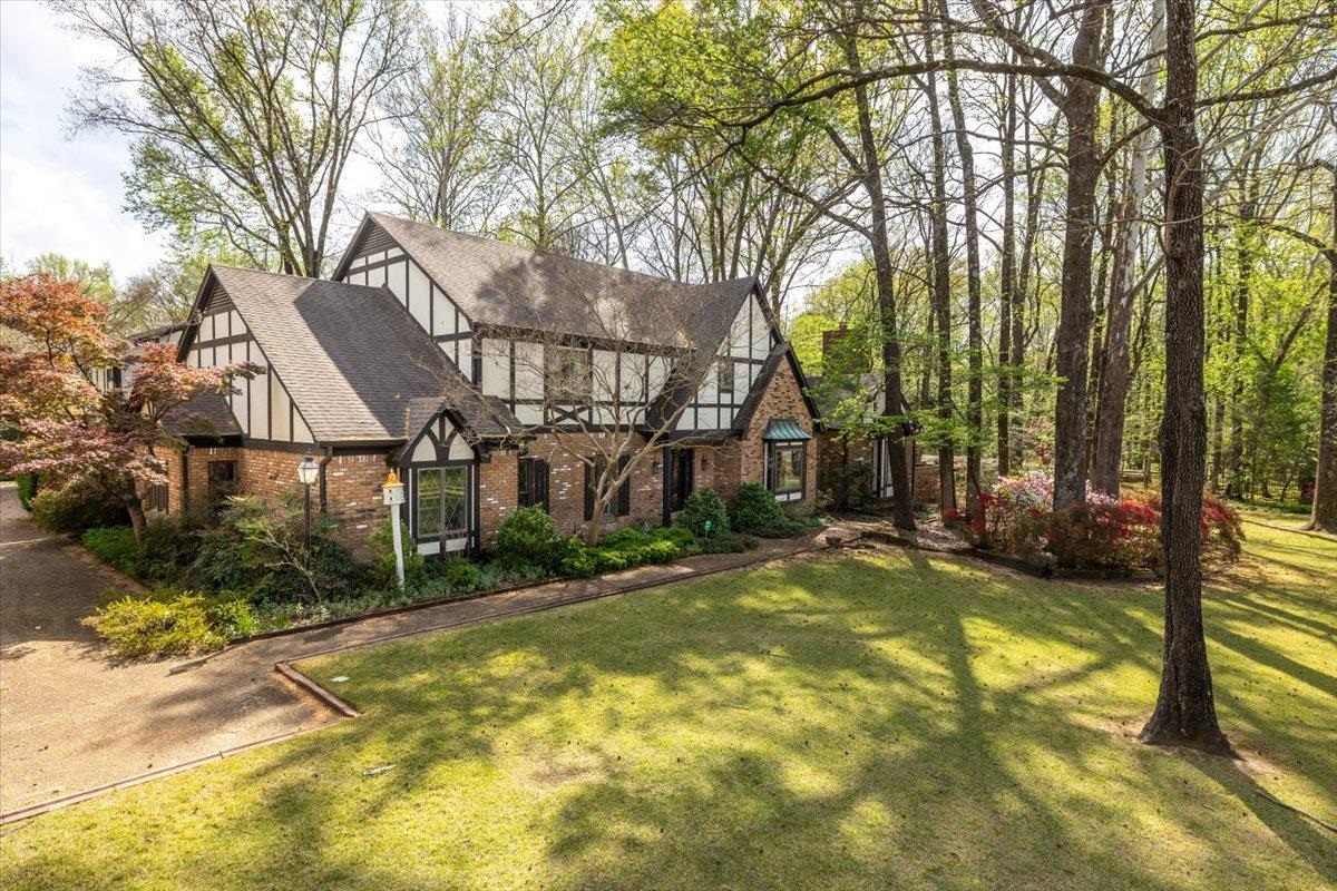 9255 Dogwood Road Germantown, TN 38139 - Photo 2 of 40