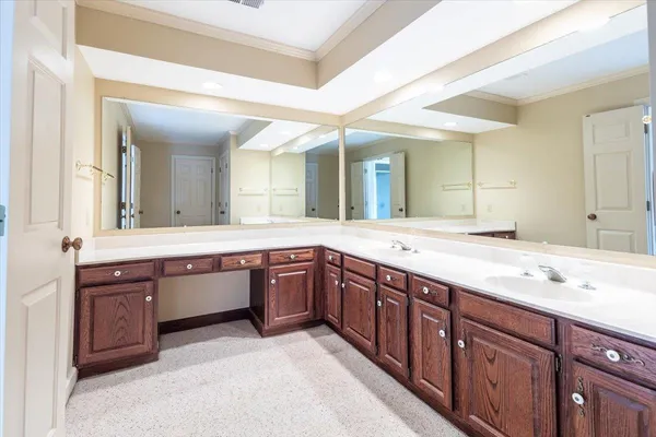 $985,000 | 9255 Dogwood Road, Germantown, TN 38139