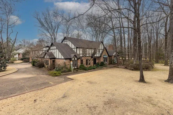 $985,000 | 9255 Dogwood Road, Germantown, TN 38139