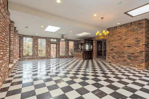 $985,000 | 9255 Dogwood Road, Germantown, TN 38139