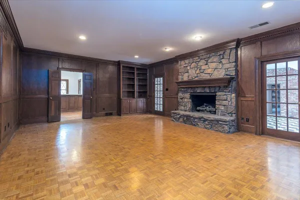 $985,000 | 9255 Dogwood Road, Germantown, TN 38139
