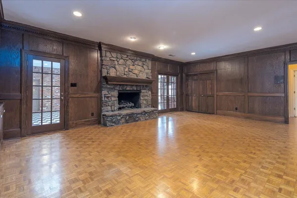 $985,000 | 9255 Dogwood Road, Germantown, TN 38139