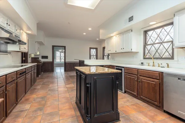 $985,000 | 9255 Dogwood Road, Germantown, TN 38139