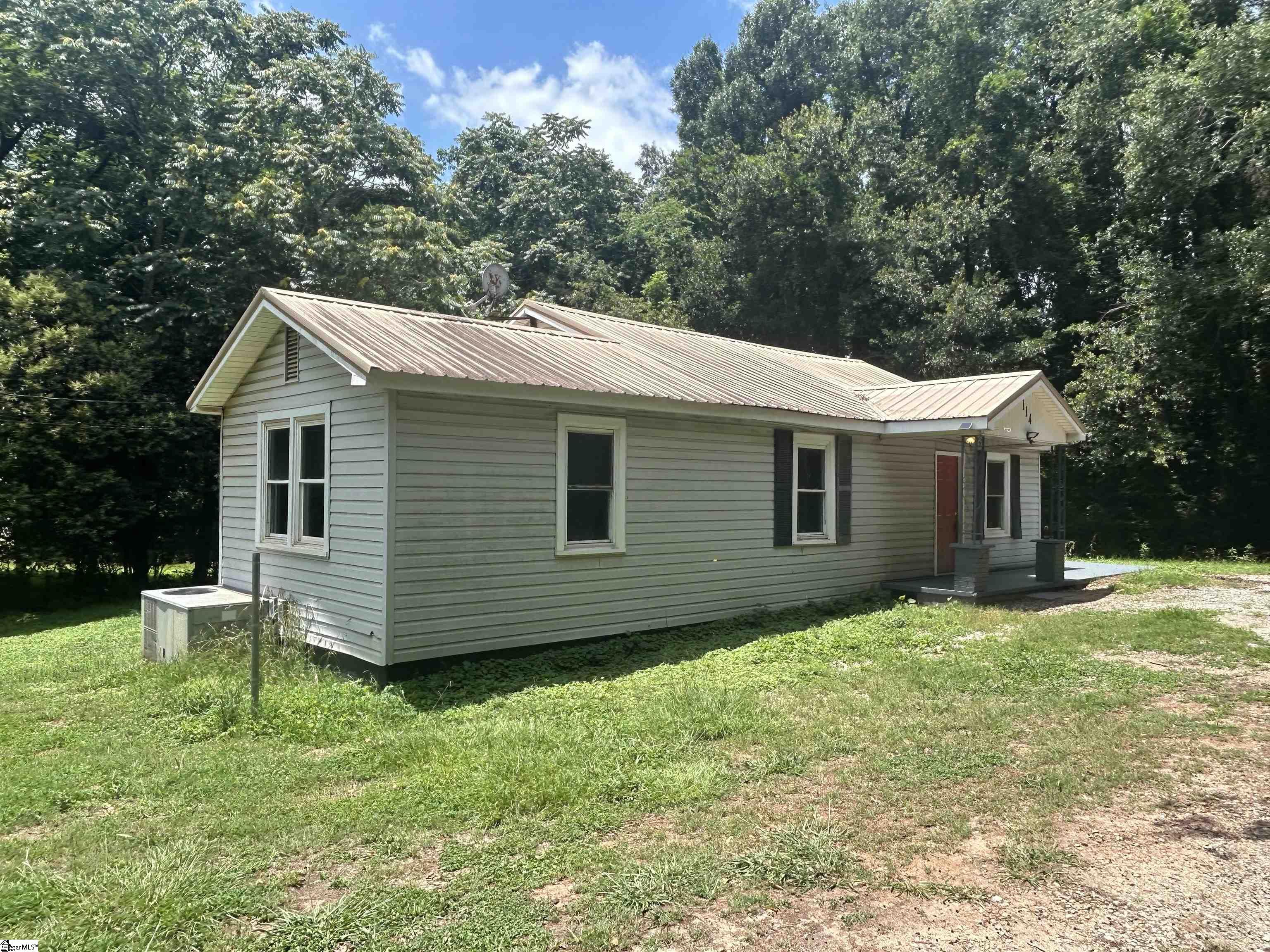 112 Old Bent Bridge Road Greenville, SC 29611 - Photo 3 of 15 Gallery Image 3
