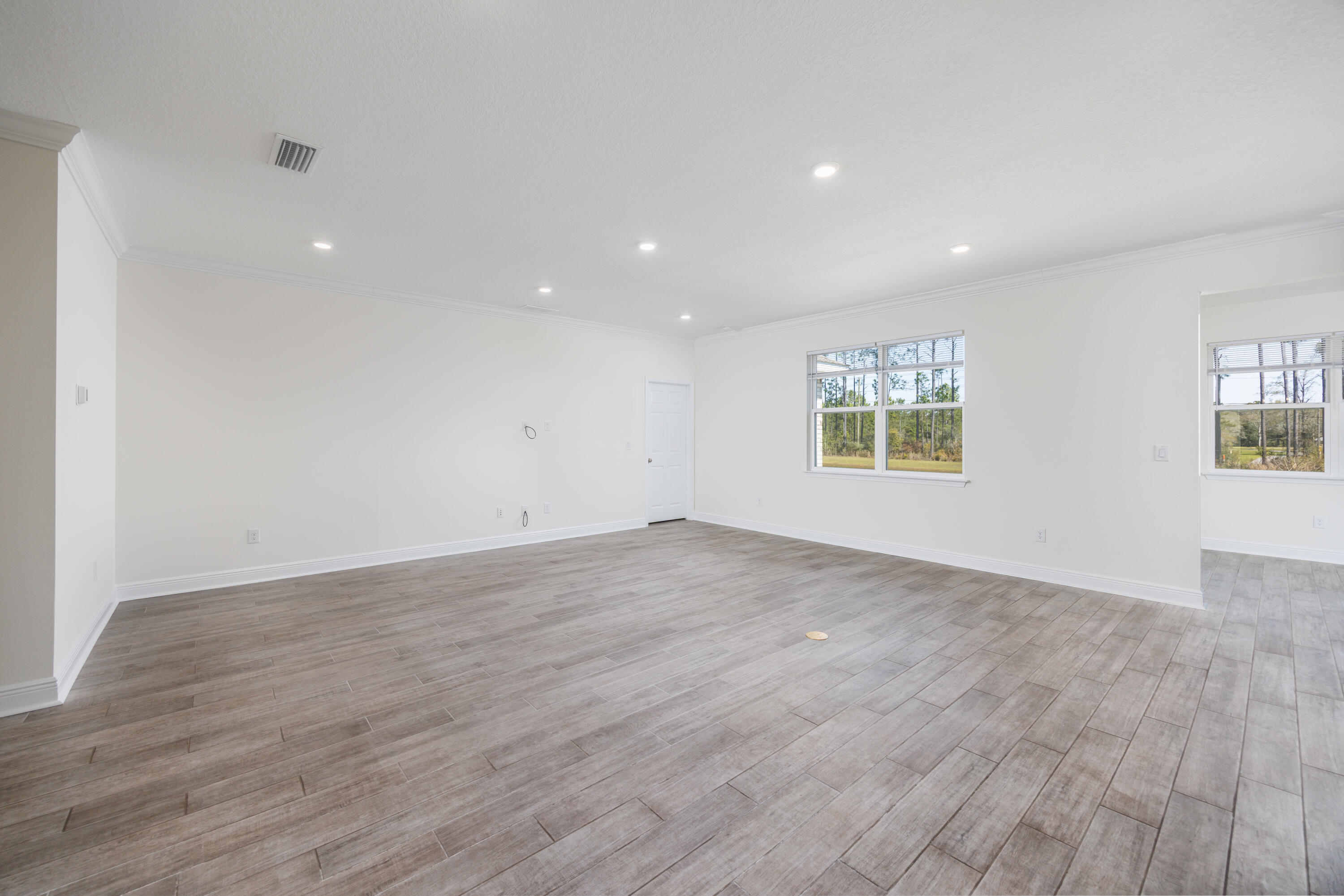 133 East Sky Way Freeport, FL 32439 - Photo 13 of 85 133 East Sky Way-15