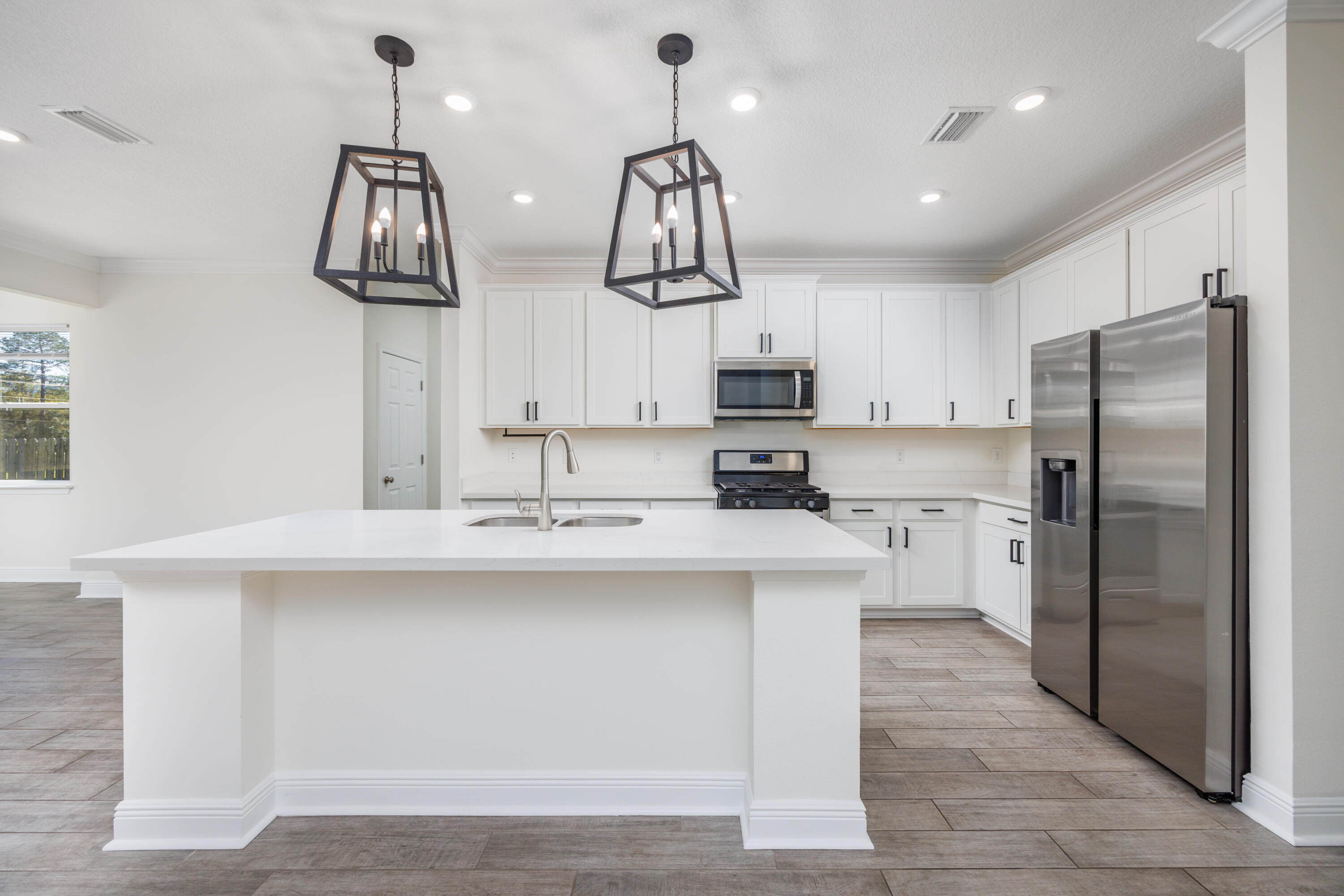 133 East Sky Way Freeport, FL 32439 - Photo 14 of 85 133 East Sky Way-16